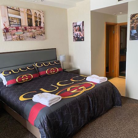 Luxury Privately Owned Ocean View Studio Apartments At O4Ks Gold Tower Gold Coast Exterior foto