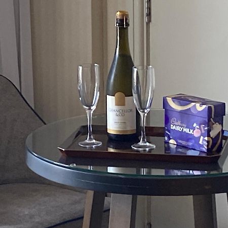 Luxury Privately Owned Ocean View Studio Apartments At O4Ks Gold Tower Gold Coast Exterior foto