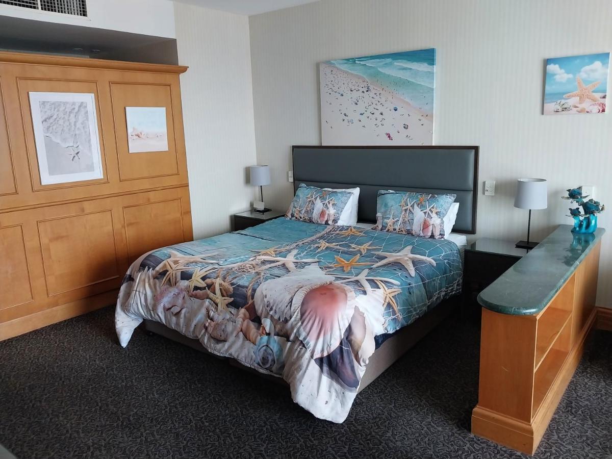 Luxury Privately Owned Ocean View Studio Apartments At O4Ks Gold Tower Gold Coast Exterior foto